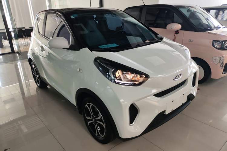 Used Chery QQ Little Ant 2021 200 000-Yuan Ant Fan Edition Talent Version NMC Battery 301 km Front Right 45 Deg