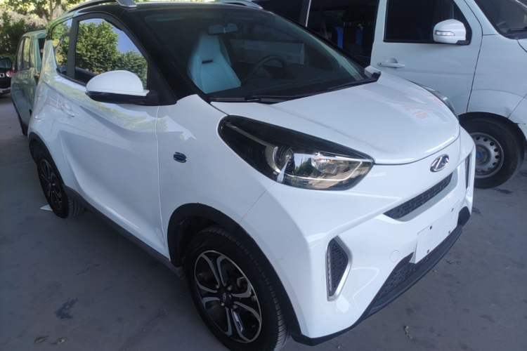 Used Chery QQ Little Ant 2021 200 000 Yuan Ant Fan Edition Energized Version NMC Lithium Battery 408 km Front Right 45 Deg