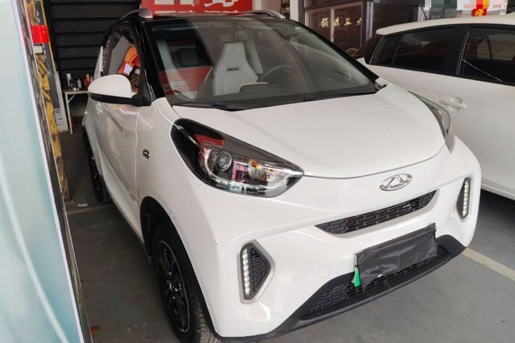 Used Chery QQ Little Ant 2021 200 000 Yuan Ant Fan Edition Energized Version NMC Lithium Battery 408 km Front Right 45 Deg