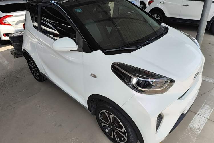 Used Chery QQ Little Ant 2021 150 000 Yuan "Ant Fan" Edition Ant Cool Version with Ternary Lithium Front Right 45 Deg