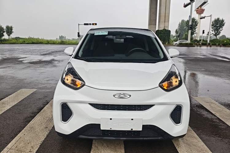Used Chery QQ Little Ant 2021 200 000-Yuan Ant Fan Edition Energetic Version NMC Lithium Battery 301 km Front