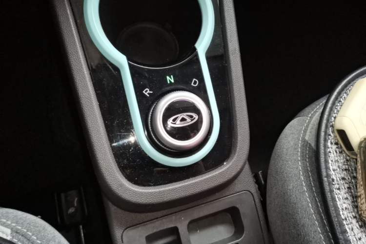Used Chery QQ Little Ant 2021 150 000 Yuan Ant Fan Edition Ant Stylish Version Lithium Iron Phosphate Gear Lever