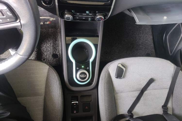Used Chery QQ Little Ant 2021 150 000 Yuan Ant Fan Edition New Ant Cool Version Lithium Iron Phosphate Gear Lever