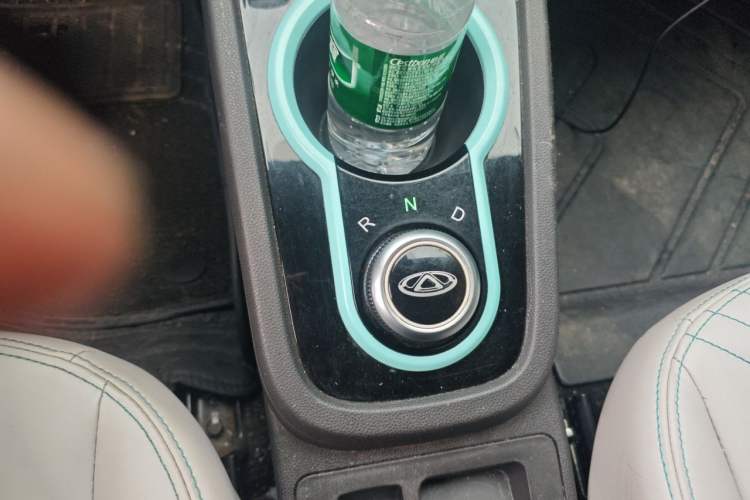 Used Chery QQ Little Ant 2021 200 000 Yuan "Ant Fan" Edition Energized Version NMC Lithium Battery 301 km Gear Lever