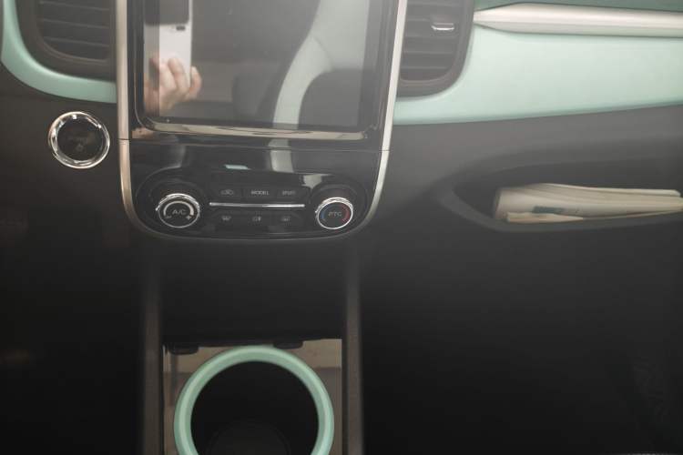 Used Chery QQ Little Ant 2021 150 000 Yuan Ant Fan Edition New Ant Cool Version Lithium Iron Phosphate Gear Lever