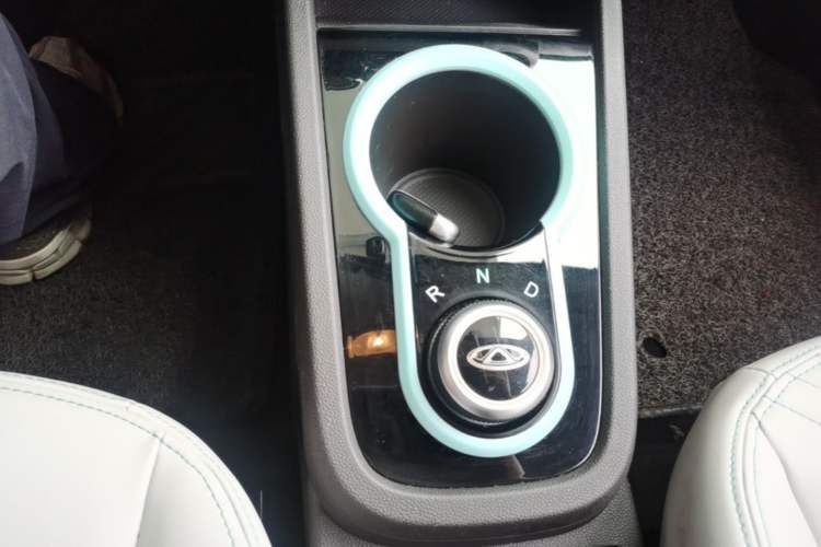 Used Chery QQ Little Ant 2021 200 000-Yuan Ant Fan Edition Talent Version Lithium Iron Phosphate 301 km Gear Lever