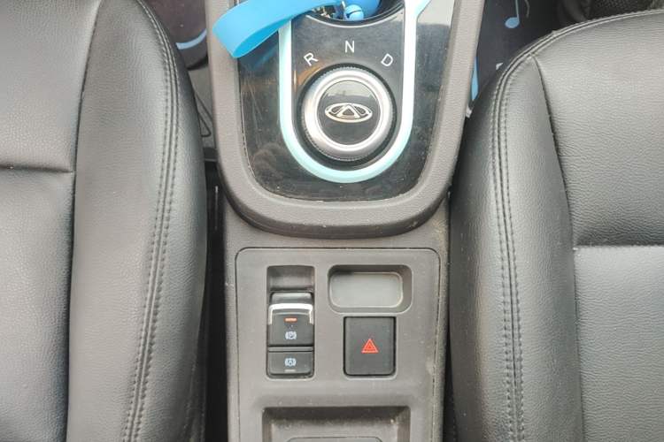 Used Chery QQ Little Ant 2021 150 000 Yuan Ant Fan Edition Ant Stylish Version Lithium-Ion Battery Gear Lever