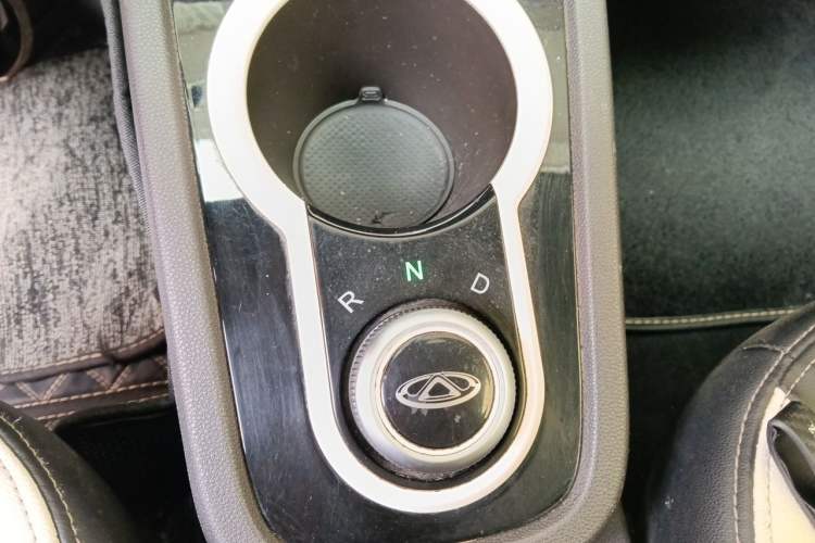 Used Chery QQ Little Ant 2021 200 000-Yuan Ant Fan Edition Energized Version Lithium Iron Phosphate 301 km Gear Lever