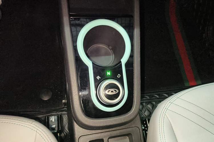 Used Chery QQ Little Ant 2021 150 000 Yuan Ant Fan Edition New Ant Cool Version Lithium Iron Phosphate Gear Lever