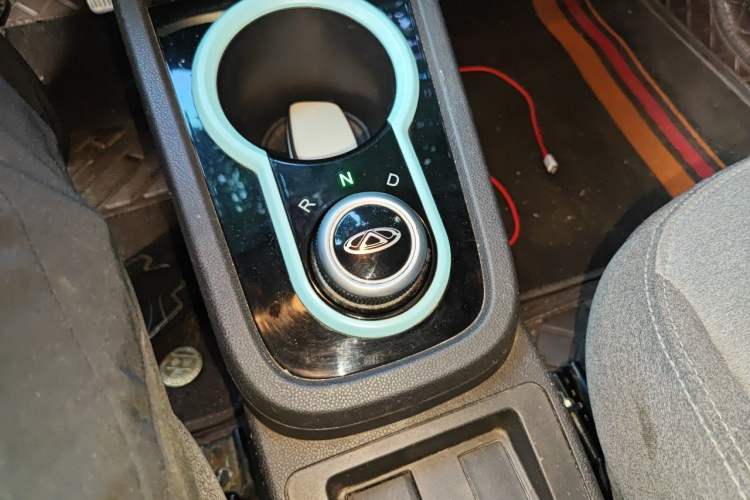 Used Chery QQ Little Ant 2021 150 000 Yuan "Ant Fan" Edition New Ant Cool Version Lithium-Ion Battery Gear Lever