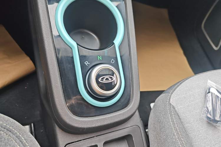 Used Chery QQ Little Ant 2021 150 000 Yuan Ant Fan Edition New Ant Cool Version Lithium Iron Phosphate Gear Lever