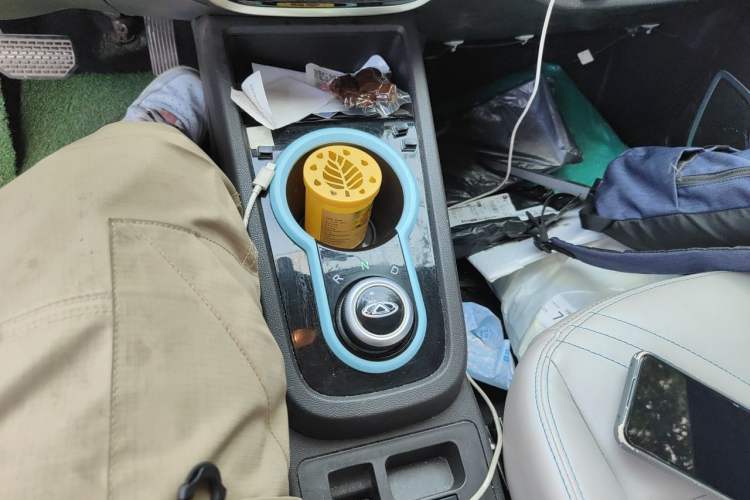 Used Chery QQ Little Ant 2021 200 000-Yuan Ant Fan Edition Talent Version NMC Battery 301 km Gear Lever
