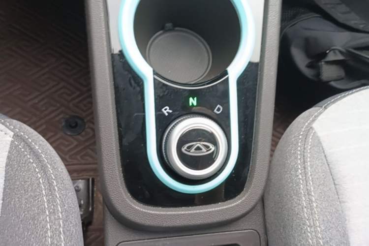Used Chery QQ Little Ant 2021 150 000 Yuan "Ant Fan" Edition New Ant Xuan Version Lithium-NMC Battery Gear Lever