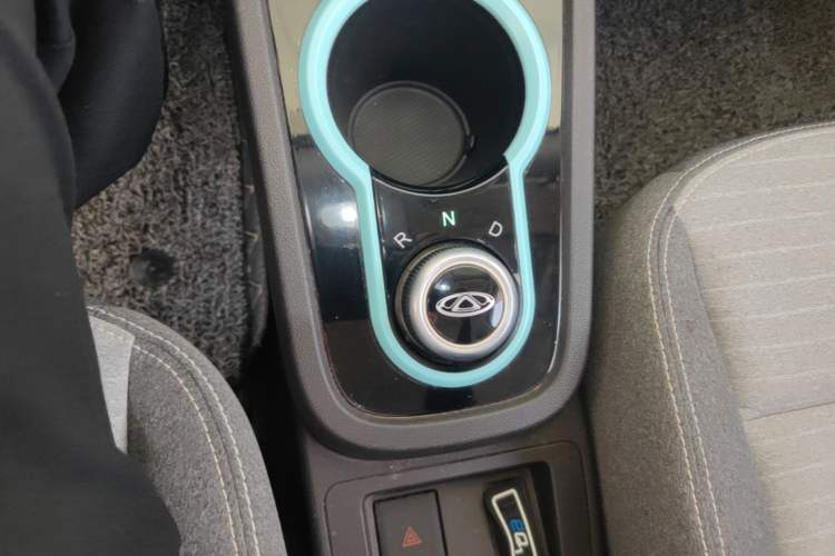 Used Chery QQ Little Ant 2021 150 000 Yuan Ant Fan Edition Ant Cool Version Lithium Iron Phosphate Gear Lever