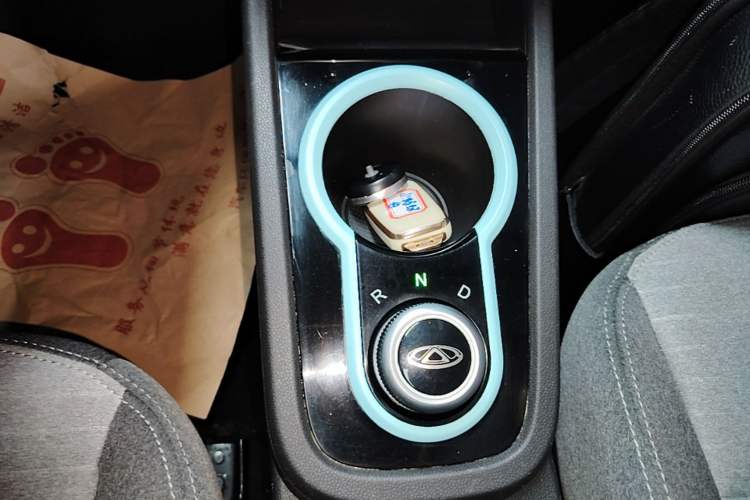 Used Chery QQ Little Ant 2021 150 000 Yuan Ant Fan Edition Ant Stylish Version Lithium-Ion Battery Gear Lever