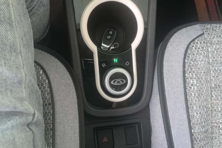 Used Chery QQ Little Ant 2021 150 000 Yuan Ant Fan Edition Ant Cool Version Lithium Iron Phosphate Gear Lever