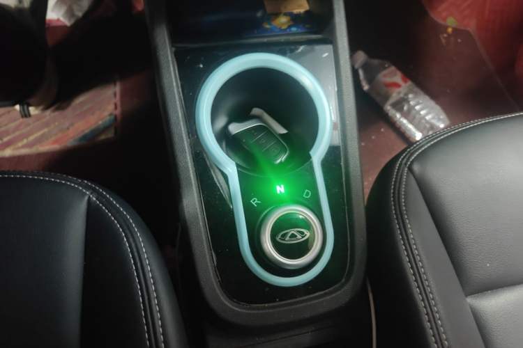Used Chery QQ Little Ant 2021 150 000 Yuan "Ant Fan" Edition New Ant Cool Version Lithium-Ion Battery Gear Lever
