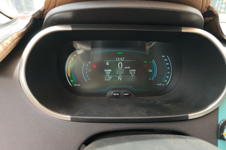 Used Chery QQ Little Ant 2021 150 000 Yuan "Ant Fan" Edition New Ant Cool Version Lithium-Ion Battery Instrument Cluster
