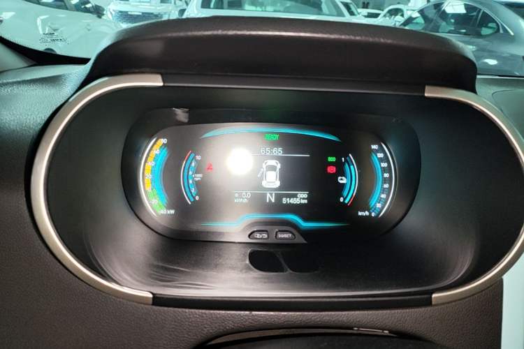 Used Chery QQ Little Ant 2021 200 000-Yuan Ant Fan Edition Talent Version NMC Battery 301 km Instrument Cluster
