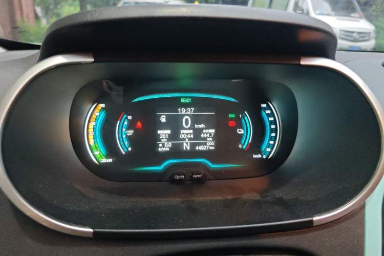 Used Chery QQ Little Ant 2021 200 000-Yuan Ant Fan Edition Talent Version NMC Battery 301 km Instrument Cluster