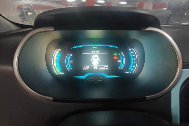 Used Chery QQ Little Ant 2021 150 000 Yuan "Ant Fan" Edition New Ant Cool Version Lithium-Ion Battery Instrument Cluster