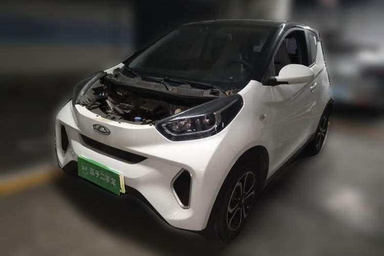 Used Chery QQ Little Ant 2021 200 000-Yuan Ant Fan Edition Talent Version NMC Battery 301 km Interior 2