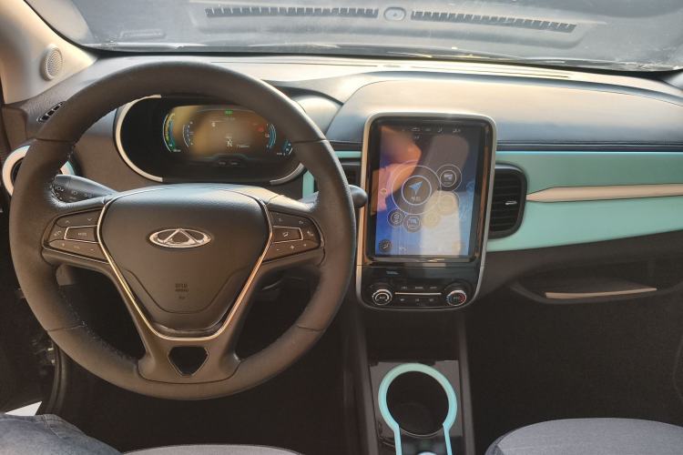 Used Chery QQ Little Ant 2021 150 000 Yuan "Ant Fan" Edition New Ant Xuan Version Lithium-NMC Battery Interior 2
