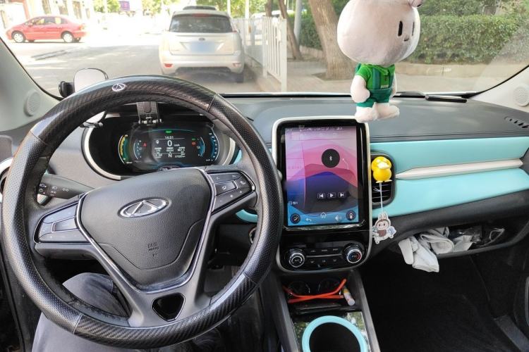 Used Chery QQ Little Ant 2021 200 000-Yuan Ant Fan Edition Talent Version NMC Battery 301 km Interior 2