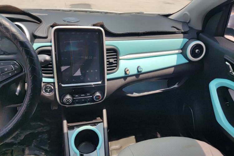 Used Chery QQ Little Ant 2021 150 000 Yuan "Ant Fan" Edition New Ant Cool Version Lithium-Ion Battery Interior 3