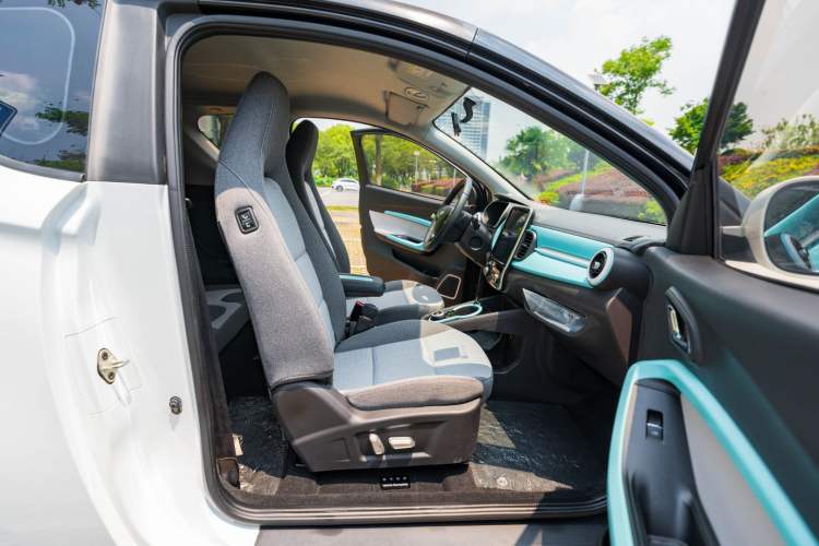 Used Chery QQ Little Ant 2021 150 000 Yuan Ant Fan Edition New Ant Cool Version Lithium Iron Phosphate Interior 3