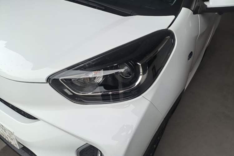 Used Chery QQ Little Ant 2021 150 000 Yuan "Ant Fan" Edition New Ant Xuan Version Lithium-NMC Battery Left Front Headlight