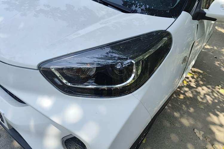 Used Chery QQ Little Ant 2021 150 000 Yuan "Ant Fan" Edition New Ant Cool Version Lithium-Ion Battery Left Front Headlight