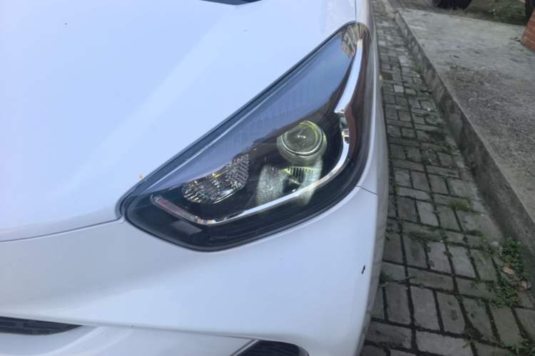 Used Chery QQ Little Ant 2021 200 000-Yuan Ant Fan Edition Energized Version Lithium Iron Phosphate 301 km Left Front Headlight