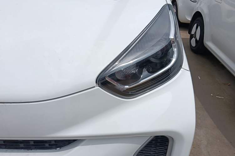 Used Chery QQ Little Ant 2021 200 000-Yuan Ant Fan Edition Energized Version Lithium Iron Phosphate 301 km Left Front Headlight