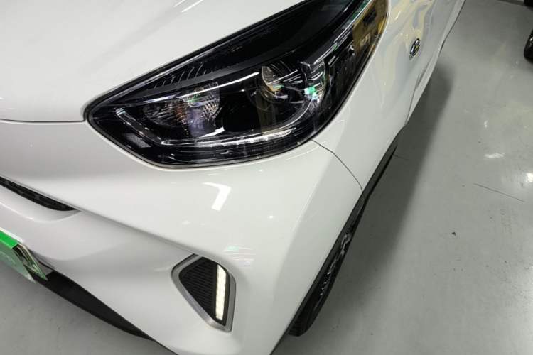 Used Chery QQ Little Ant 2021 200 000-Yuan Ant Fan Edition Oxygen Version Lithium Iron Phosphate 301 km Left Front Headlight