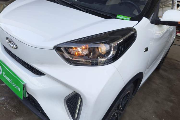 Used Chery QQ Little Ant 2021 200 000-Yuan Ant Fan Edition Oxygen Version Lithium Iron Phosphate 301 km Left Front Headlight