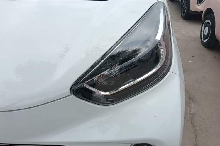 Used Chery QQ Little Ant 2021 150 000 Yuan Ant Fan Edition Ant Stylish Version Lithium-Ion Battery Left Front Headlight