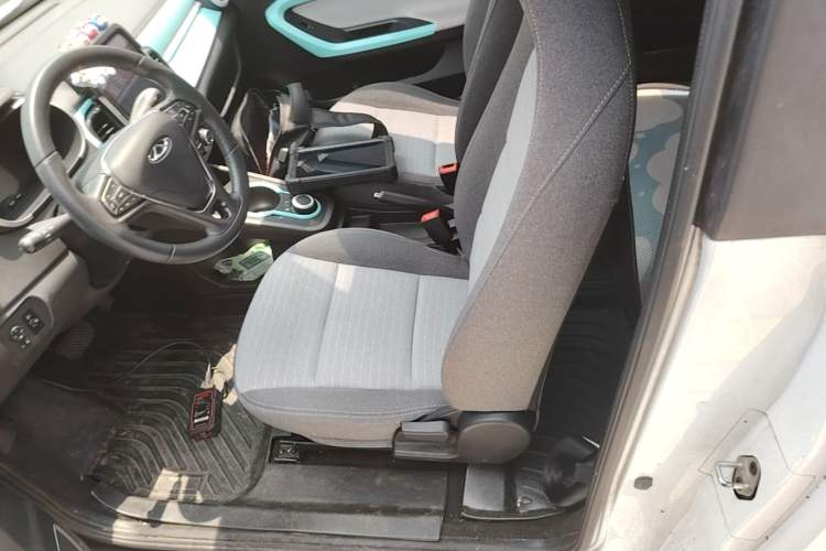 Used Chery QQ Little Ant 2021 150 000 Yuan Ant Fan Edition Ant Trend Version Lithium-Ion Battery Left Front Seat