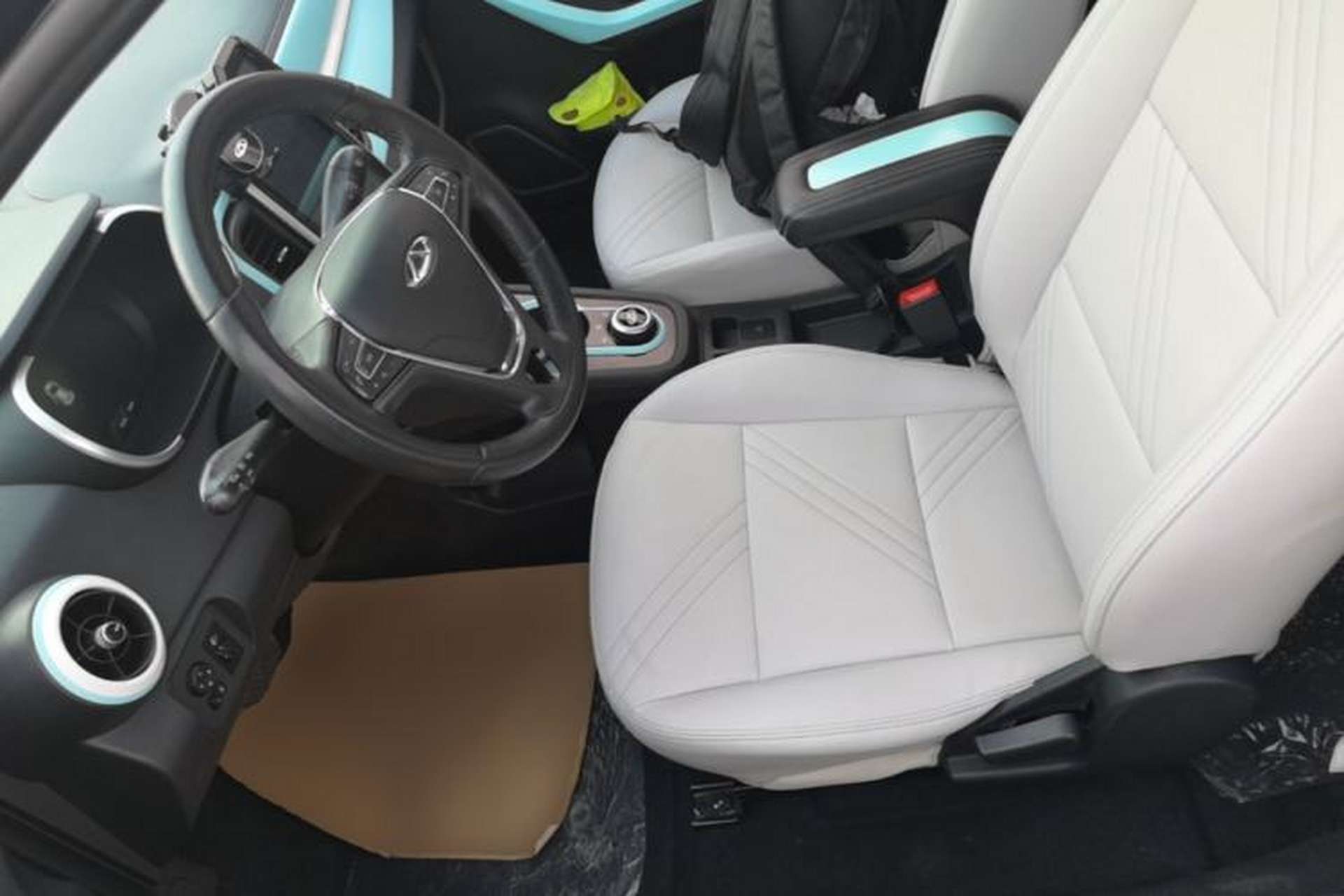 Used Chery QQ Little Ant 2021 Revised Version 150 000 Yuan Ant Fan Edition New Ant Cool Edition Lithium Iron Phosphate Left Front Seat