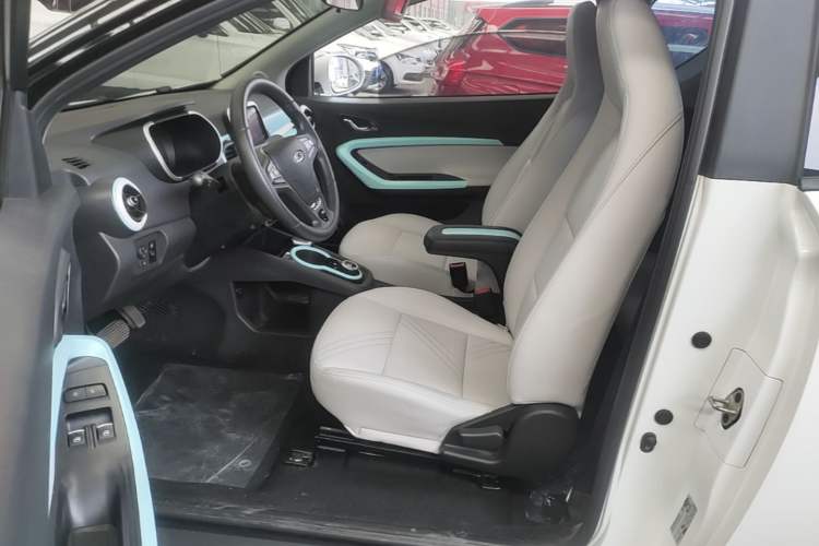 Used Chery QQ Little Ant 2021 200 000-Yuan Ant Fan Edition Talent Version NMC Battery 301 km Left Front Seat
