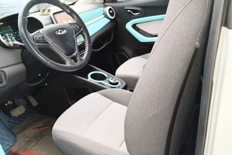 Used Chery QQ Little Ant 2021 150 000 Yuan "Ant Fan" Edition New Ant Cool Version Lithium-Ion Battery Left Front Seat