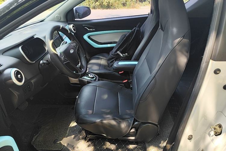 Used Chery QQ Little Ant 2021 150 000 Yuan "Ant Fan" Edition New Ant Cool Version Lithium-Ion Battery Left Front Seat