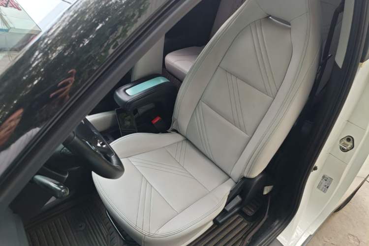 Used Chery QQ Little Ant 2021 200 000-Yuan Ant Fan Edition Talent Version NMC Battery 301 km Left Front Seat