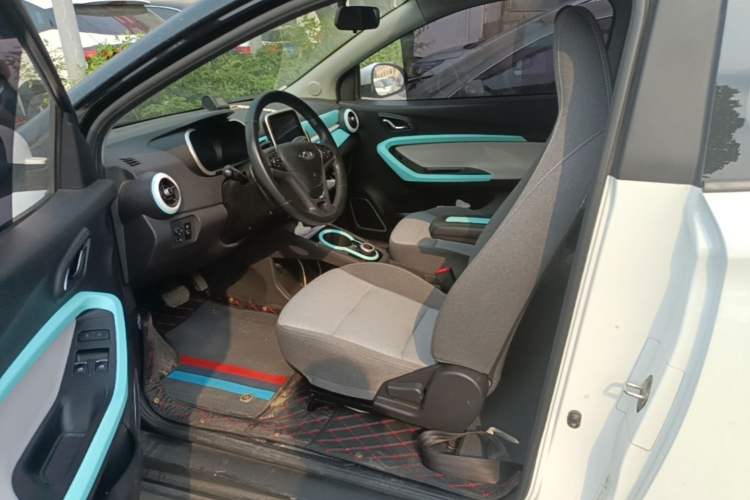 Used Chery QQ Little Ant 2021 200 000-Yuan Ant Fan Edition Talent Version NMC Battery 301 km Left Front Seat