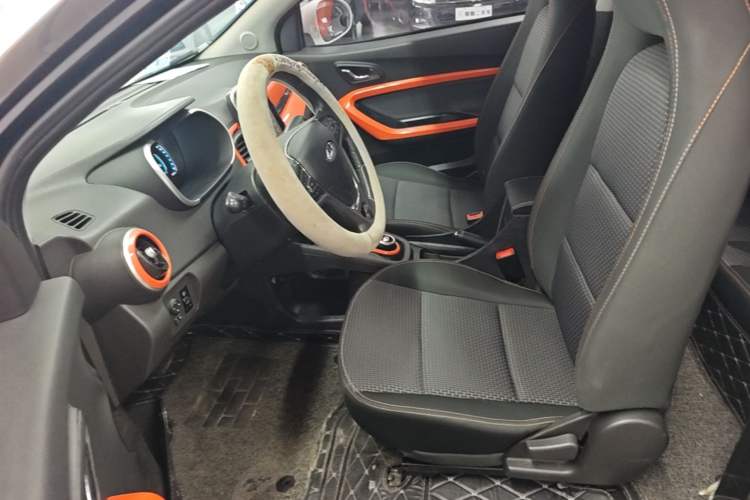 Used Chery QQ Little Ant 2021 200 000-Yuan Ant Fan Edition Energized Version Lithium Iron Phosphate 301 km Left Front Seat
