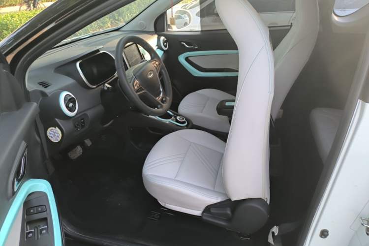 Used Chery QQ Little Ant 2021 200 000-Yuan Ant Fan Edition Talent Version NMC Battery 301 km Left Front Seat