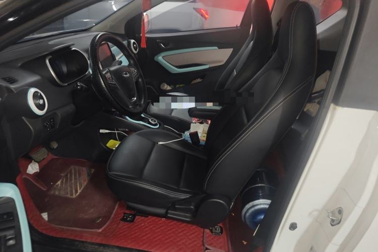 Used Chery QQ Little Ant 2021 150 000 Yuan "Ant Fan" Edition New Ant Cool Version Lithium-Ion Battery Left Front Seat