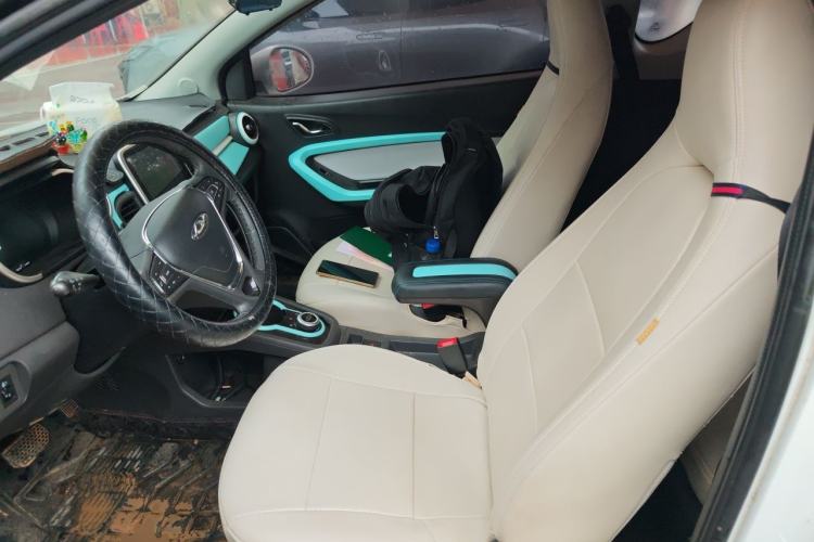 Used Chery QQ Little Ant 2021 150 000 Yuan "Ant Fan" Edition New Ant Cool Version Lithium-Ion Battery Left Front Seat