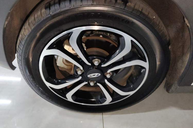Used Chery QQ Little Ant 2021 150 000 Yuan Ant Fan Edition Ant Stylish Version Lithium Iron Phosphate Left Front Wheel Hub
