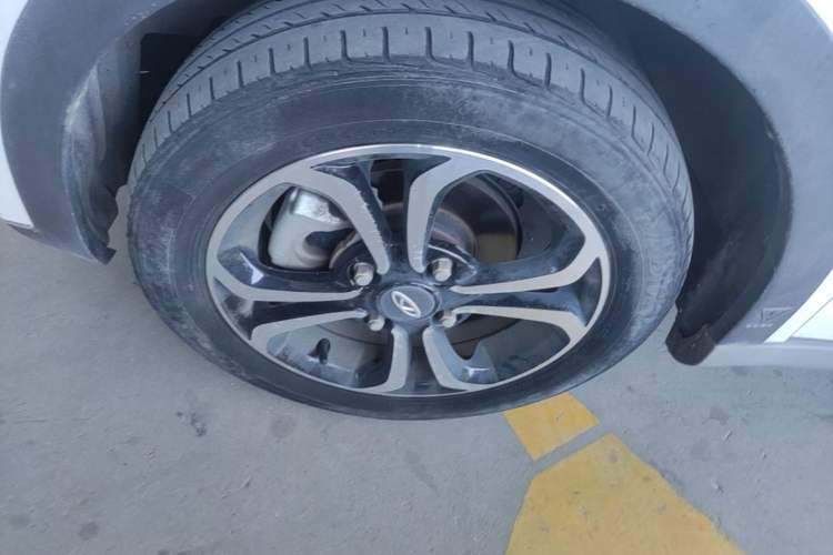 Used Chery QQ Little Ant 2021 150 000 Yuan Ant Fan Edition New Ant Cool Version Lithium Iron Phosphate Left Front Wheel Hub